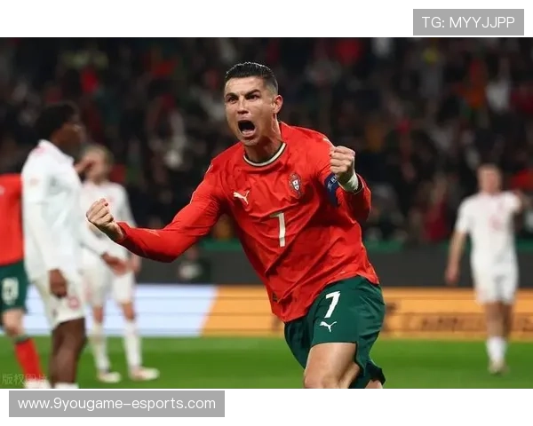 C罗头球补射成为进球机器